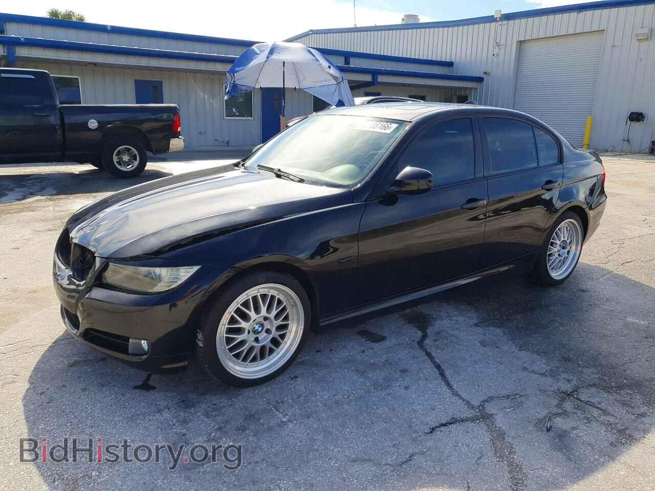 Фотография WBAPH77569NL84543 - BMW 3 SERIES 2009