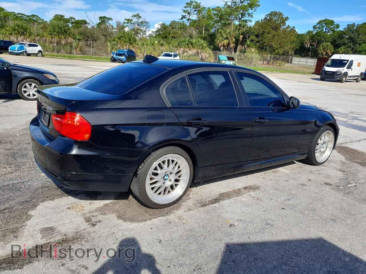 2009 BMW 3 SERIES - VIN: WBAPH77569NL84543 - Фото 3