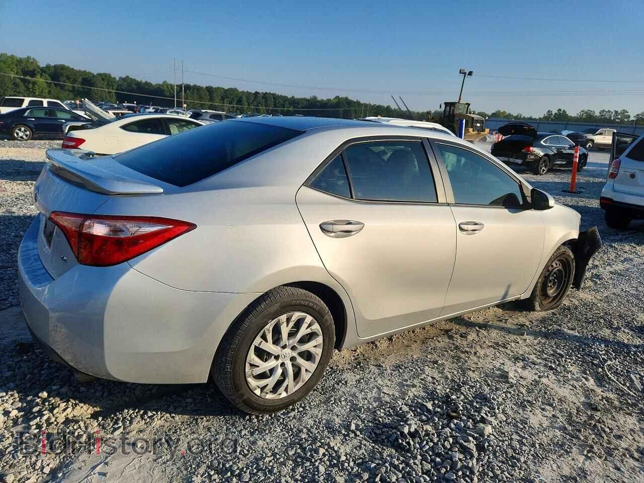 2018 TOYOTA COROLLA - VIN: 5YFBURHE2JP766398 - Фото 3