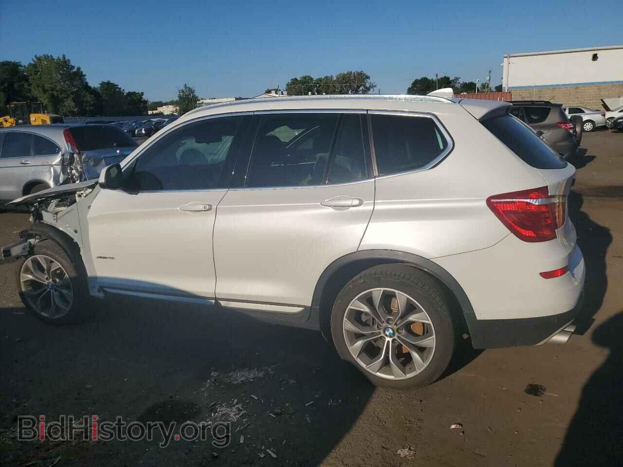 2017 BMW X3 - VIN: 5UXWX9C32H0T23038 - Фото 2
