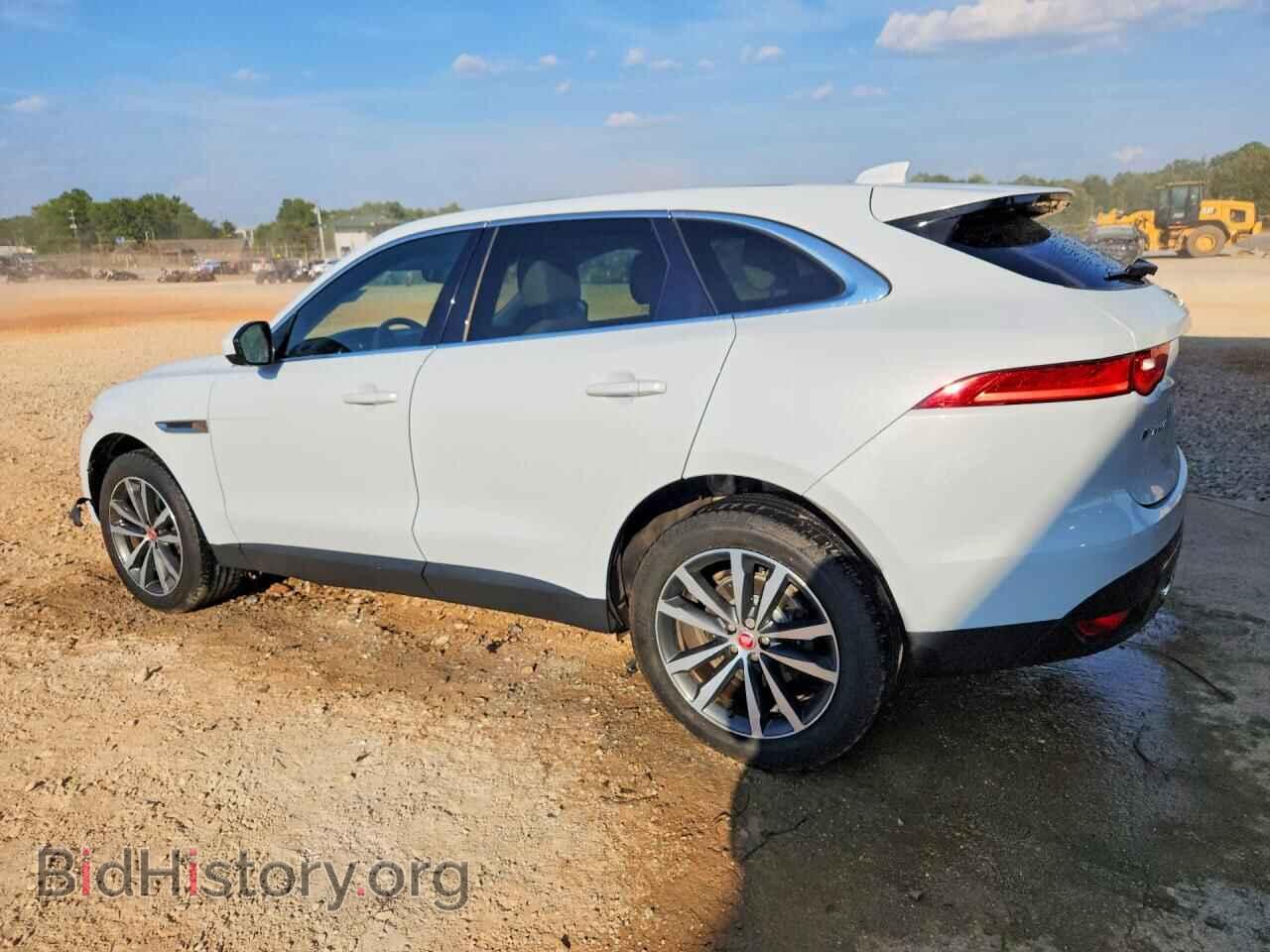 2017 JAGUAR F-PACE - VIN: SADCK2BV7HA886176 - Photo 2