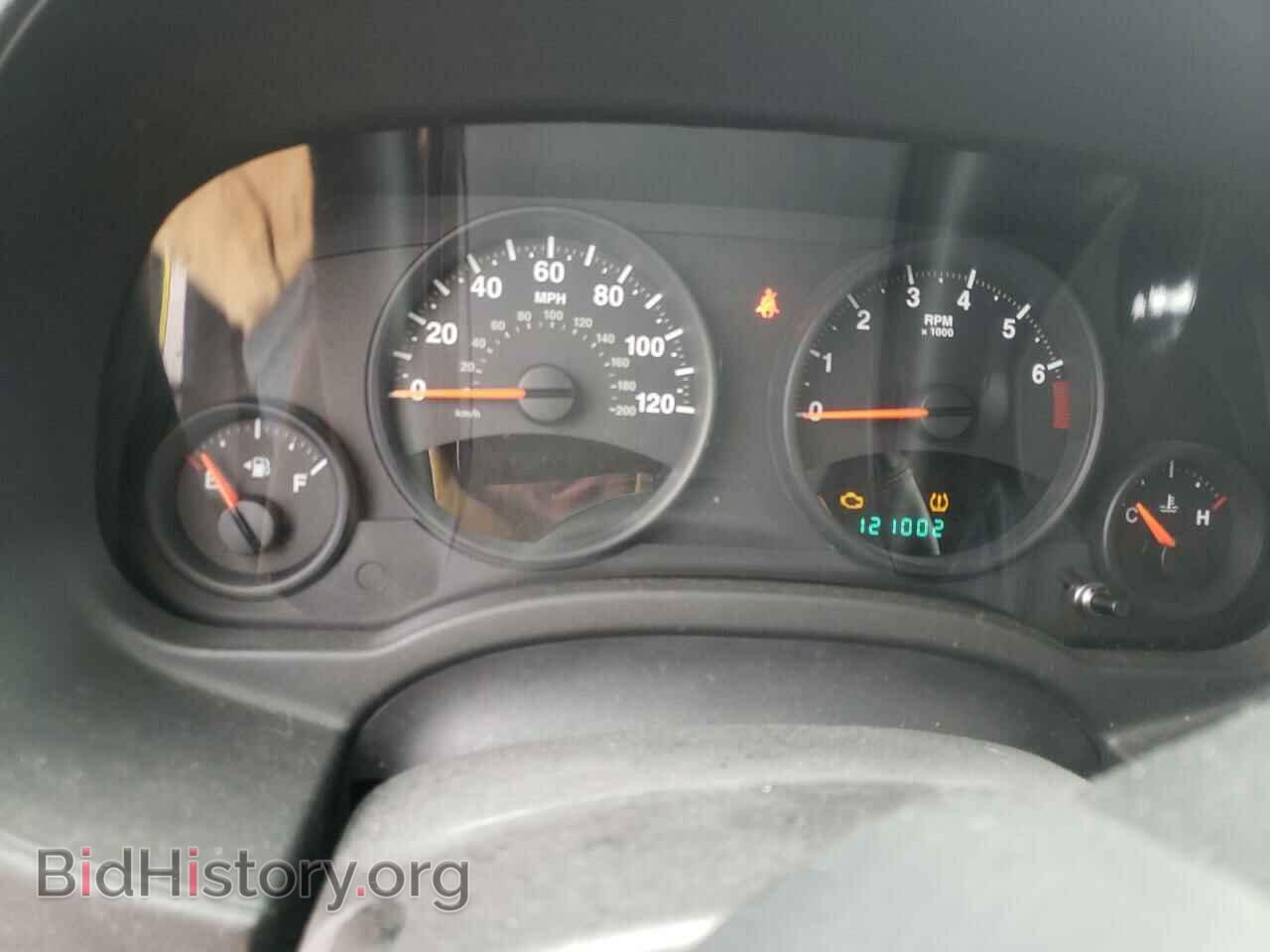 2011 JEEP COMPASS - VIN: 1J4NF1FB1BD152684 - Photo 9