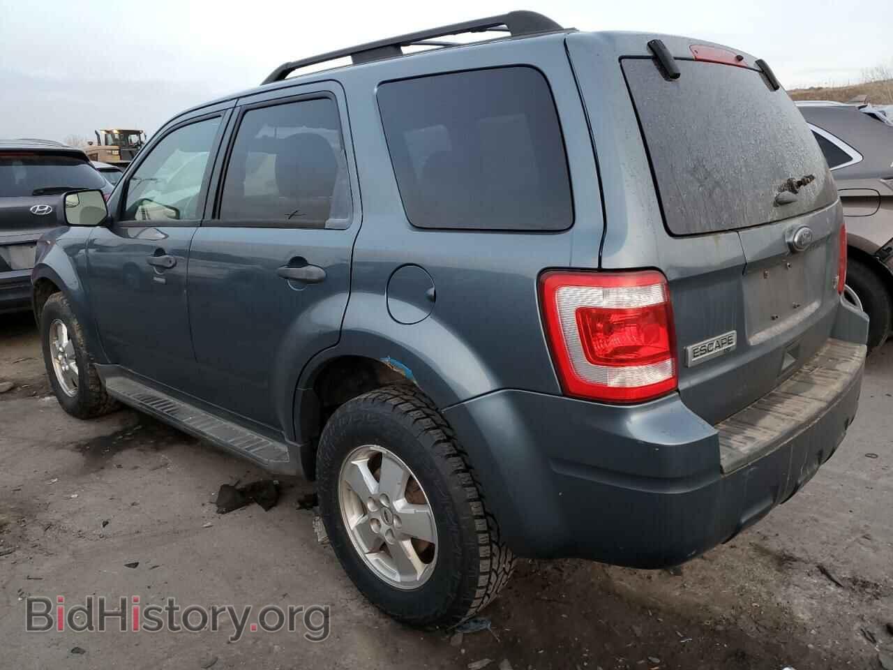 2011 FORD ESCAPE - VIN: 1FMCU9DG0BKC24496 - Фото 2