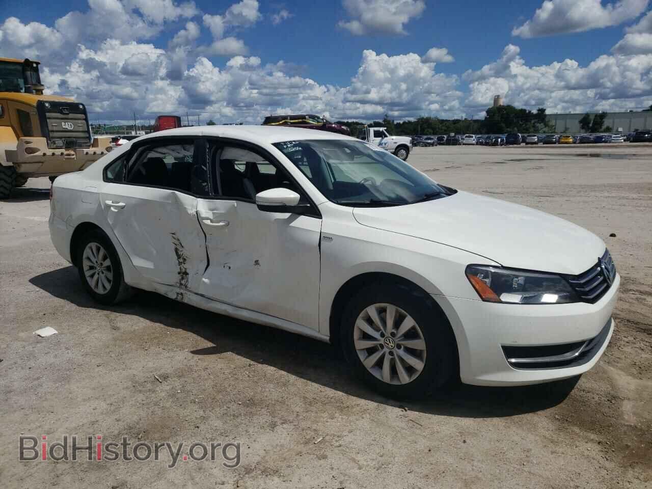 2015 VOLKSWAGEN PASSAT - VIN: 1VWAT7A33FC013200 - Фото 4