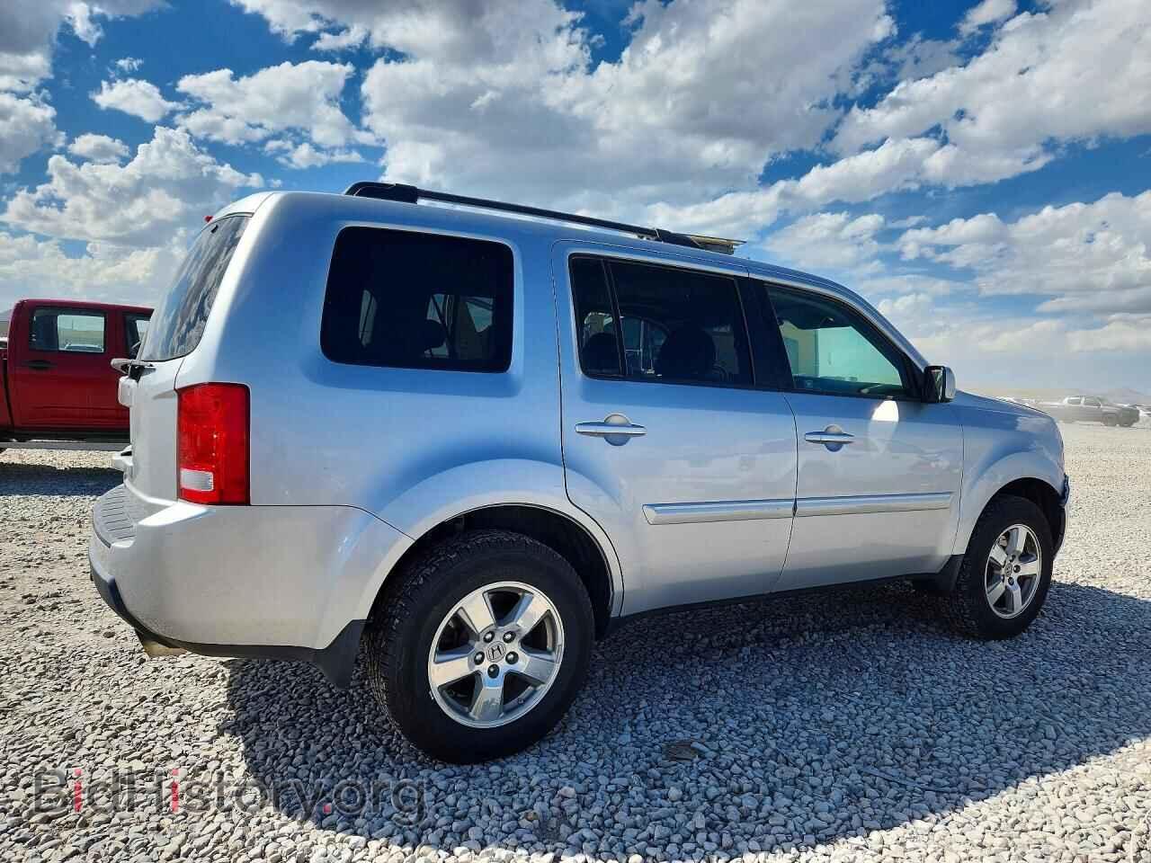 2011 HONDA PILOT - VIN: 5FNYF3H54BB050181 - Фото 3