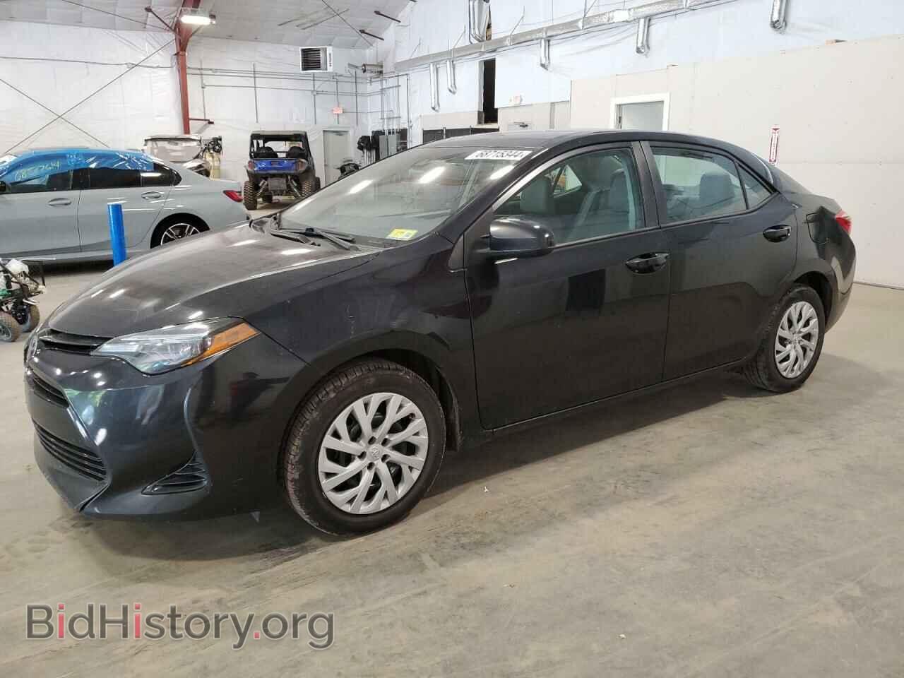 Photo 5YFBURHE2JP807757 - TOYOTA COROLLA 2018