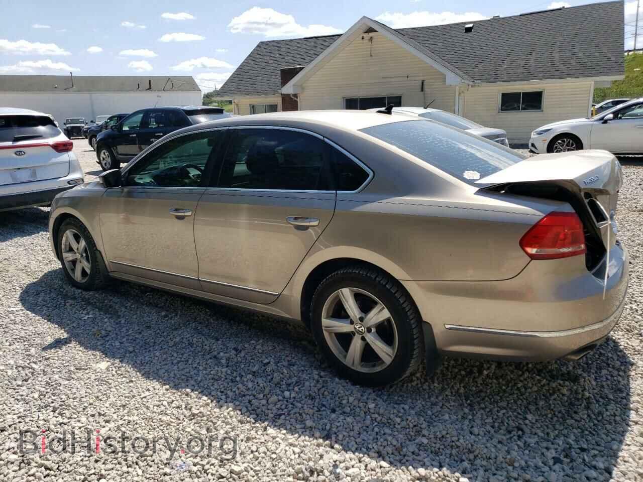 2015 VOLKSWAGEN PASSAT - VIN: 1VWBV7A33FC069779 - Фото 2