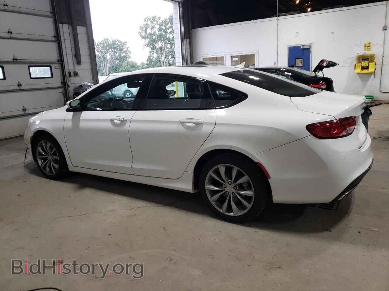 2016 CHRYSLER 200 - VIN: 1C3CCCDG8GN163171 - Фото 2