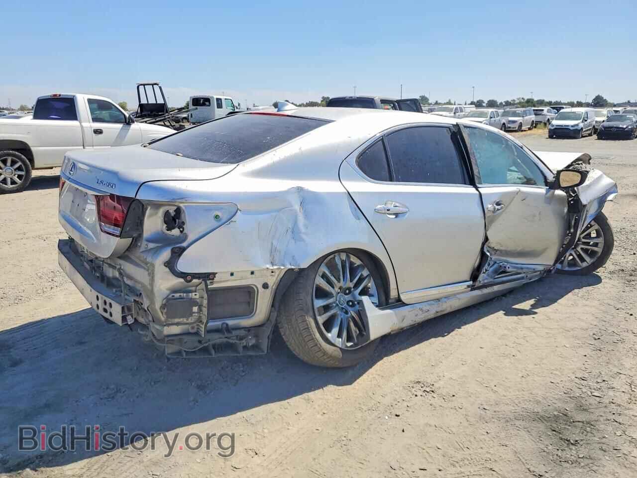 2014 LEXUS LS460 - VIN: JTHBL5EF2E5130283 - Photo 3