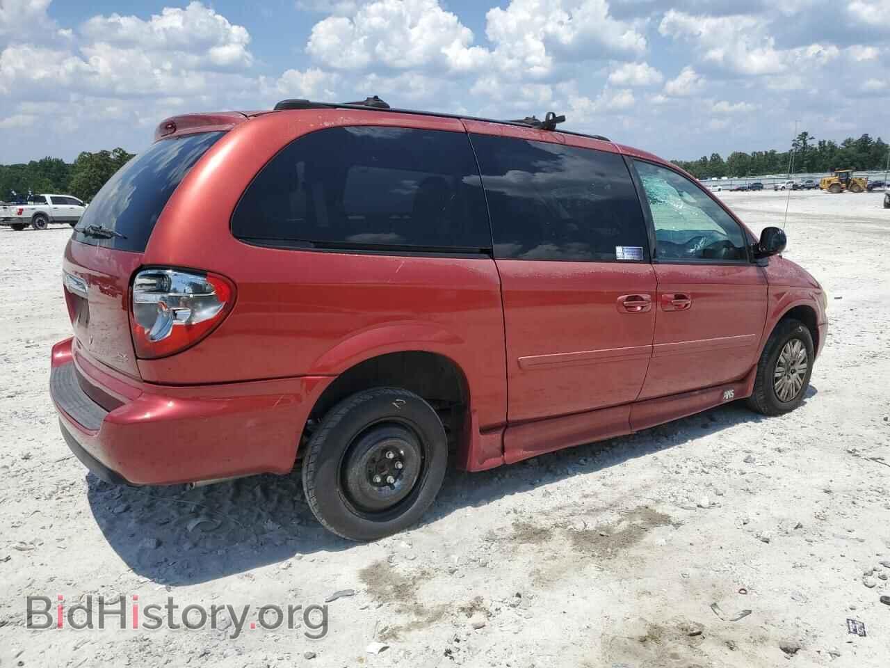 2005 CHRYSLER MINIVAN - VIN: 2C4GP44RX5R543475 - Фото 3