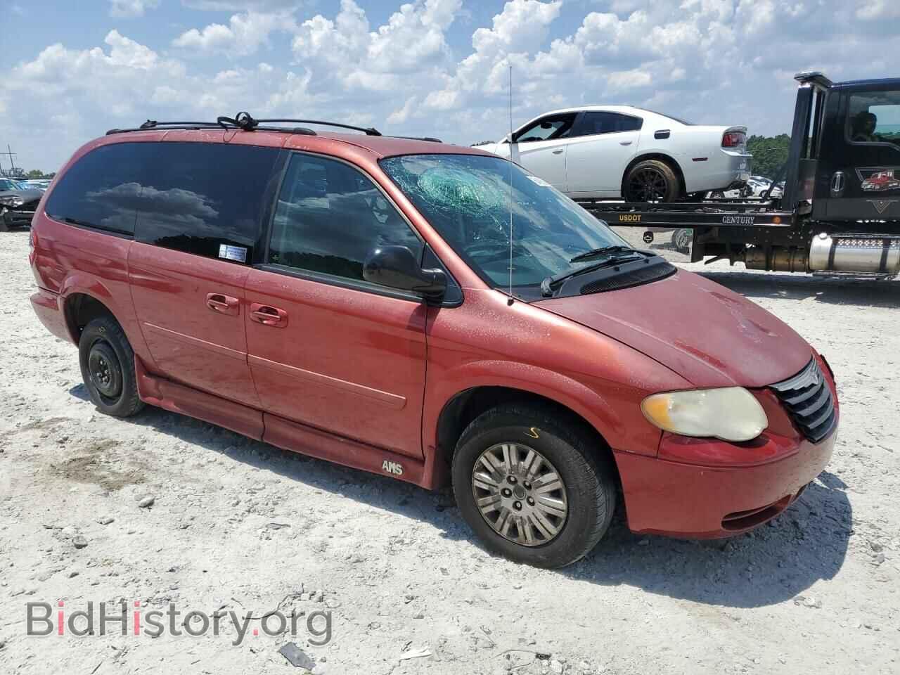 2005 CHRYSLER MINIVAN - VIN: 2C4GP44RX5R543475 - Фото 4