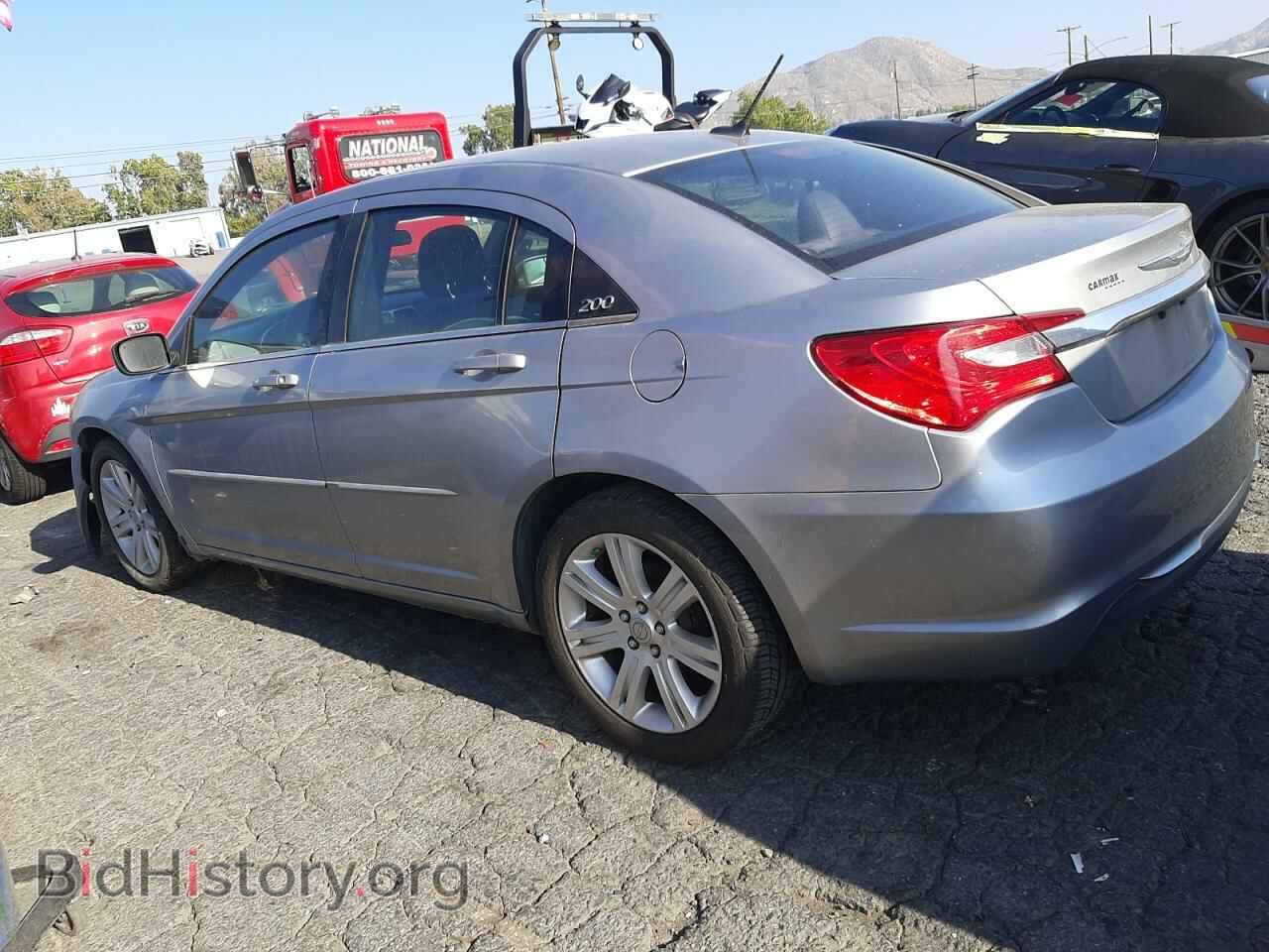 2013 CHRYSLER 200 - VIN: 1C3CCBBB2DN732366 - Photo 2