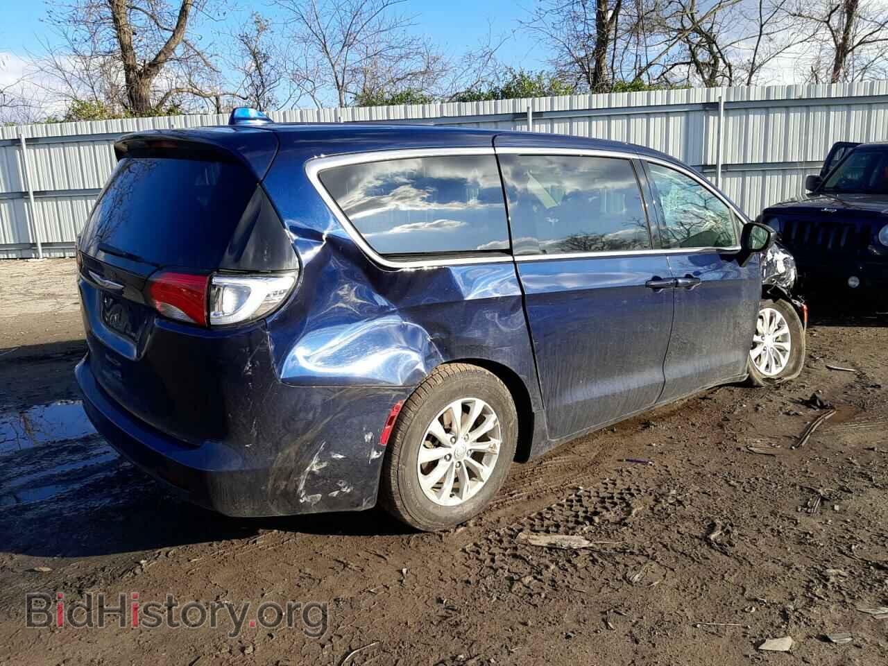 2017 CHRYSLER PACIFICA - VIN: 2C4RC1DG1HR744123 - Фото 3
