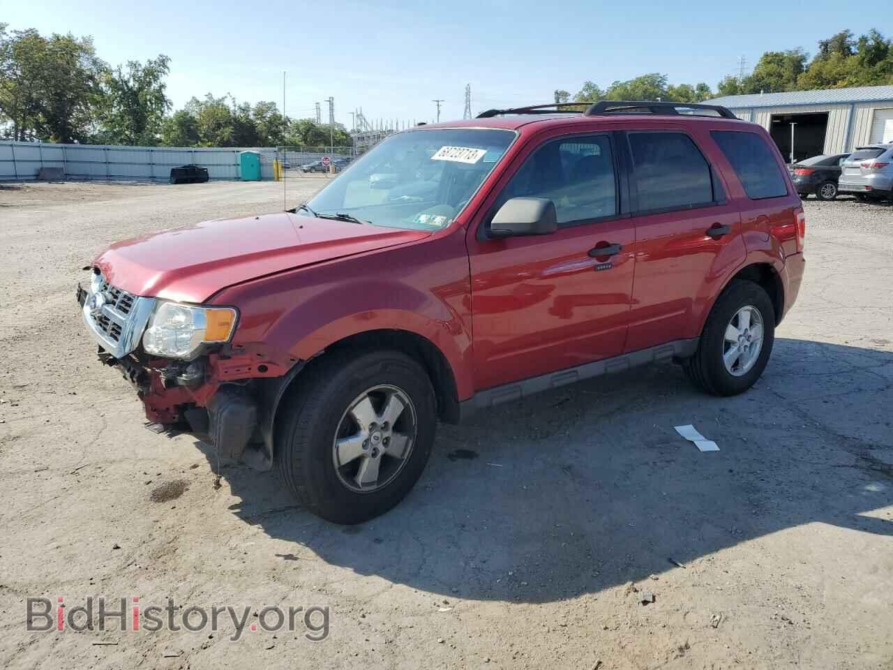 Фотография 1FMCU0D78BKC16724 - FORD ESCAPE 2011