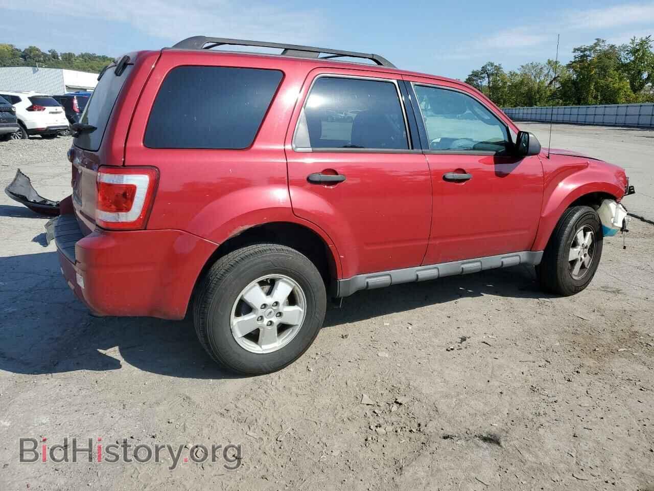 2011 FORD ESCAPE - VIN: 1FMCU0D78BKC16724 - Фото 3
