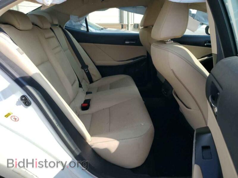 2014 Lexus IS (VIN JTHCF1D28E5012354) — photo 10 of 12