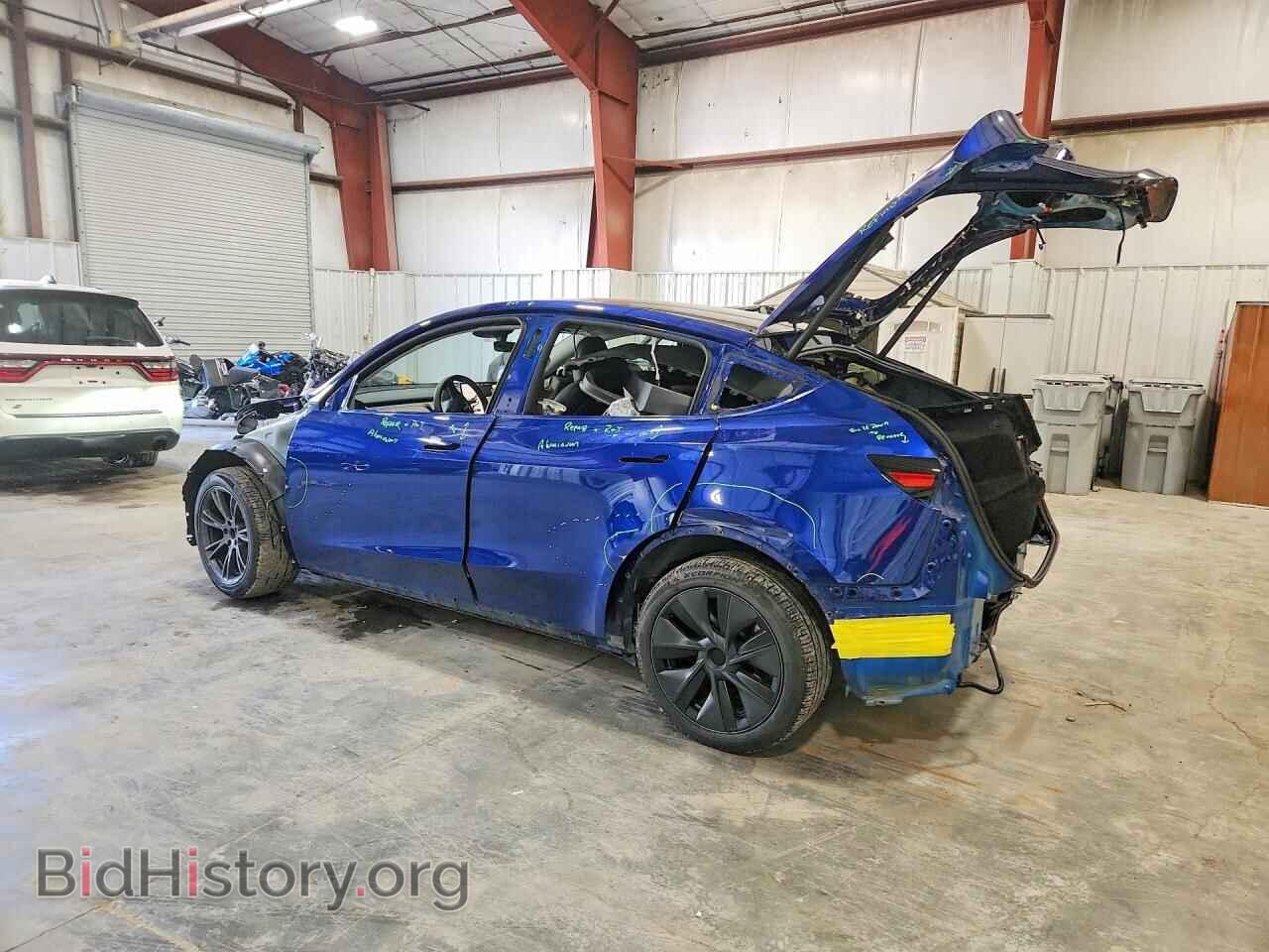 2025 TESLA MODEL Y - VIN: 7SAYGDEEXSA337905 - Фото 2