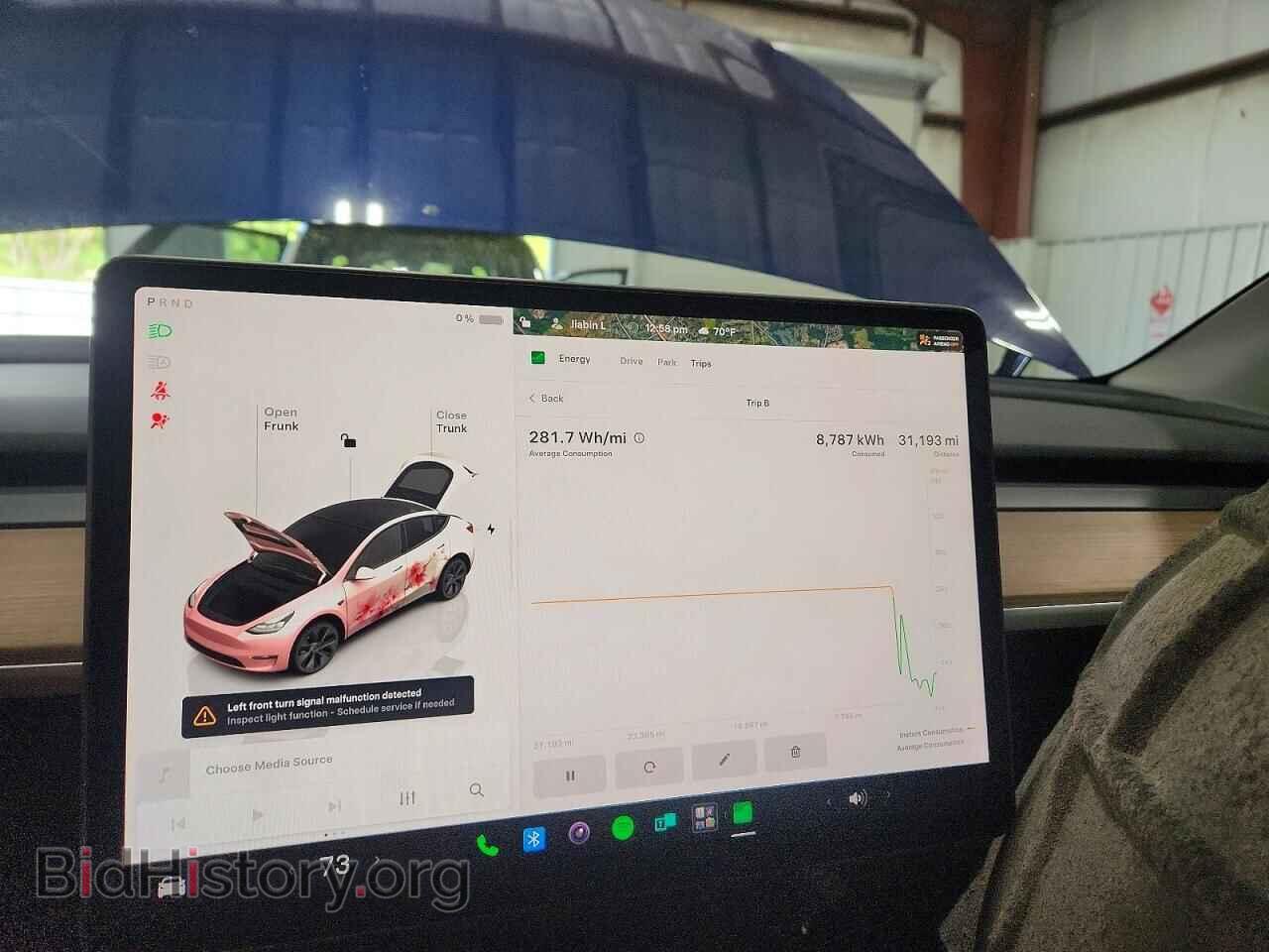 2025 TESLA MODEL Y - VIN: 7SAYGDEEXSA337905 - Фото 9