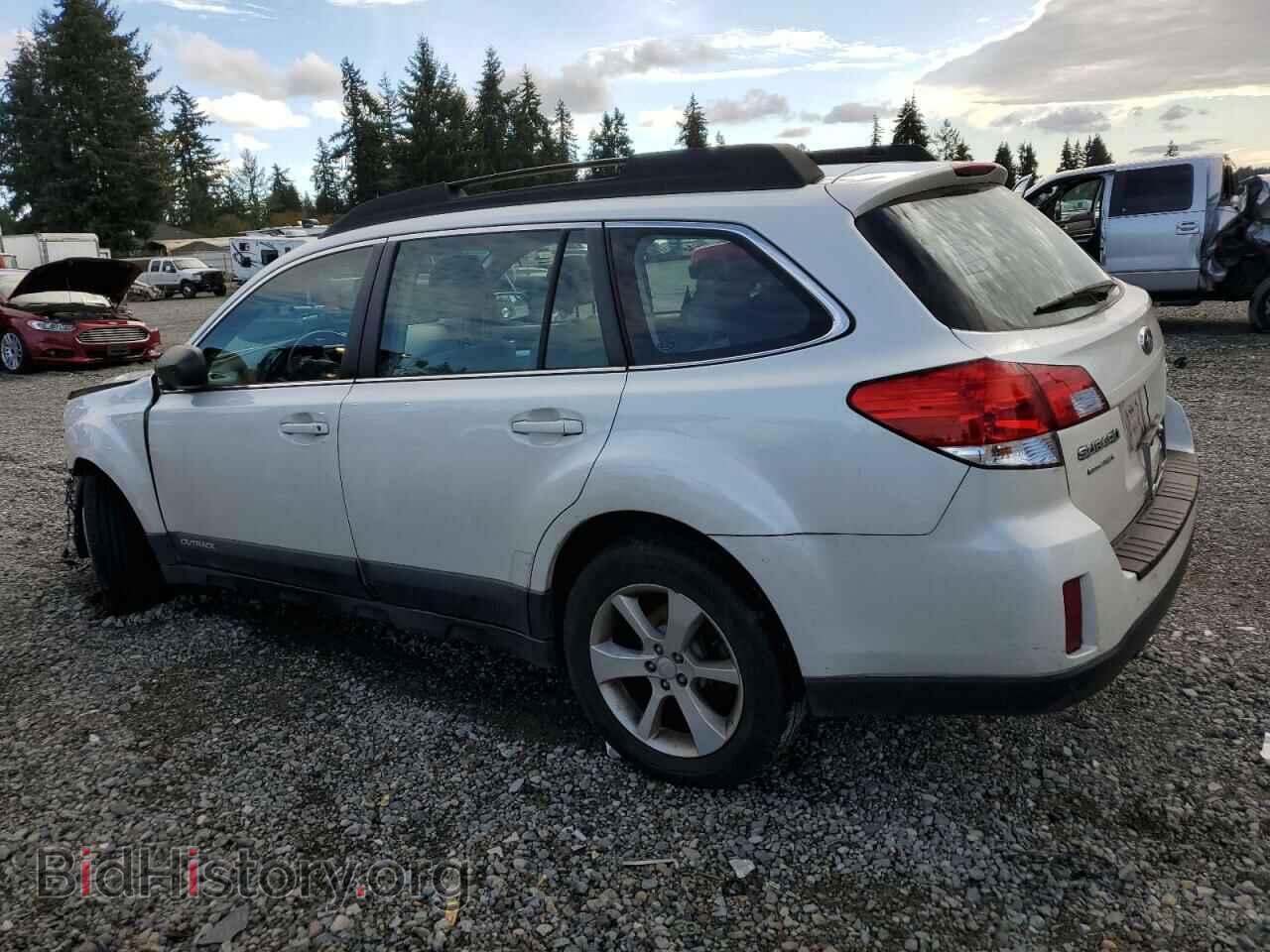 2014 SUBARU OUTBACK - VIN: 4S4BRBAC4E3282714 - Фото 2