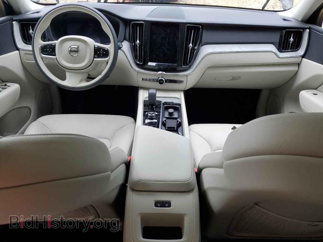 2025 VOLVO XC60 PLUS - VIN: YV4M12RC9S1048582 - Фото 8