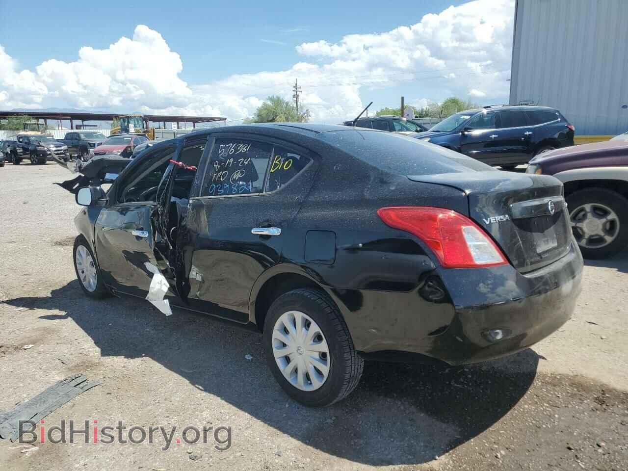2012 NISSAN VERSA - VIN: 3N1CN7AP3CL939821 - Фото 2