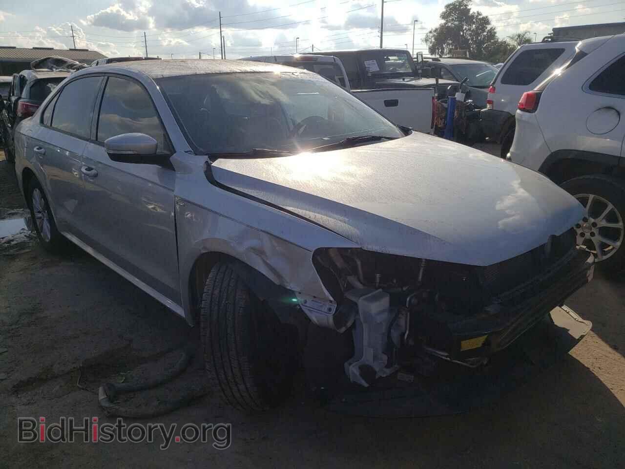 Фотография 1VWAS7A39FC008229 - VOLKSWAGEN PASSAT 2015