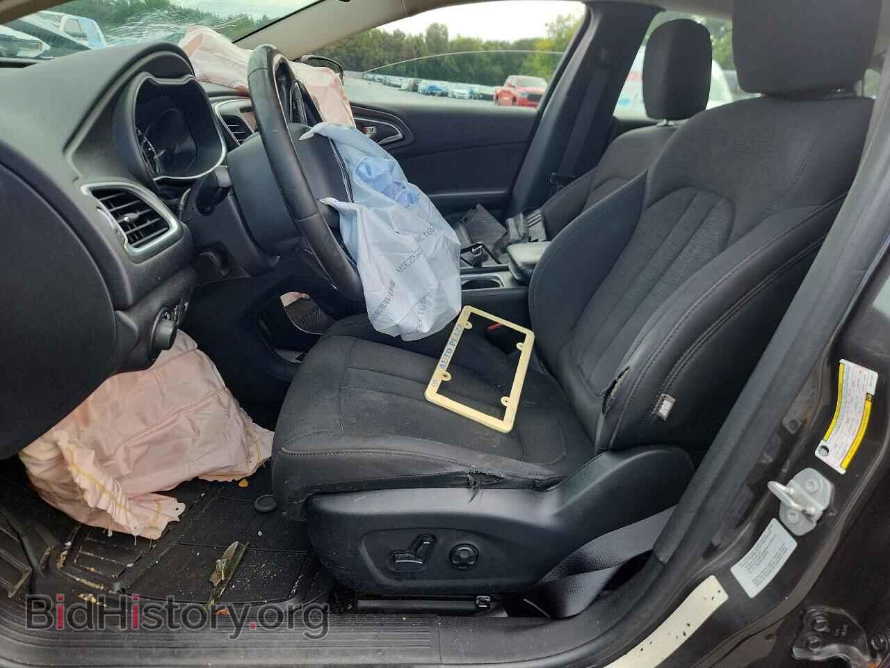 2016 CHRYSLER 200 - VIN: 1C3CCCAB5GN117371 - Photo 7