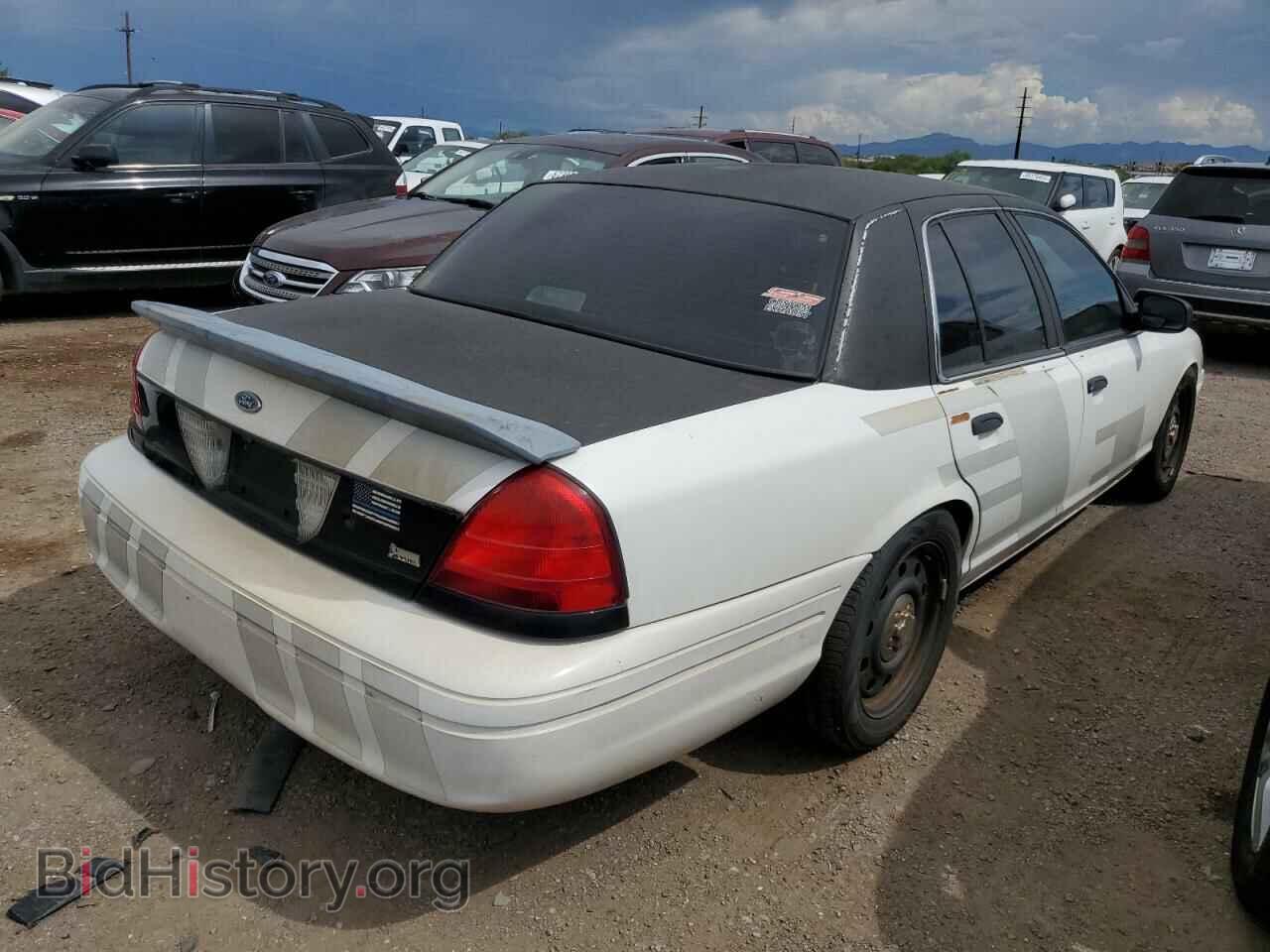 2011 FORD CROWN VIC - VIN: 2FABP7BV2BX155777 - Фото 3