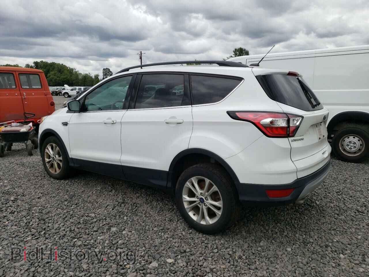 2017 FORD ESCAPE - VIN: 1FMCU9G93HUE38151 - Фото 2