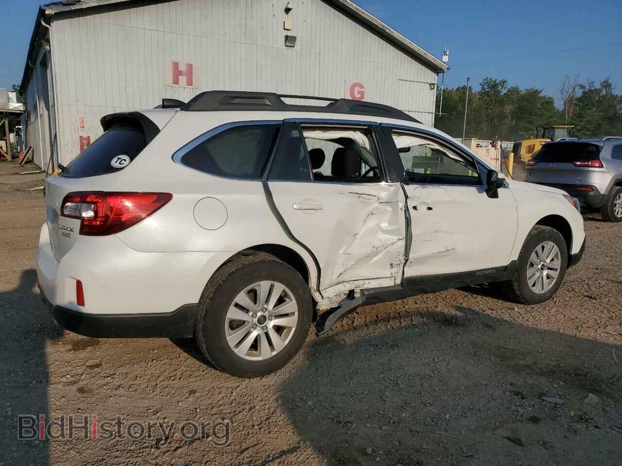 2016 SUBARU OUTBACK - VIN: 4S4BSAHC3G3310607 - Фото 3