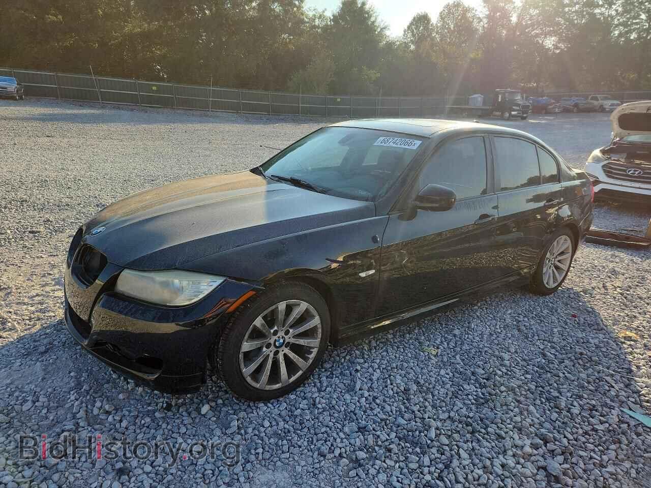 Фотография WBAPH5G55BNM80416 - BMW 3 SERIES 2011