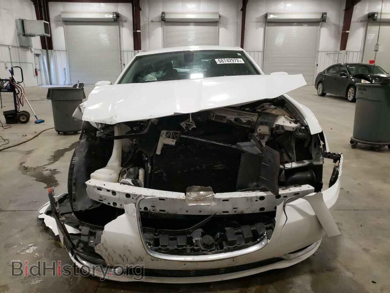 2015 CHRYSLER 300 - VIN: 2C3CCARGXFH808410 - Фото 5