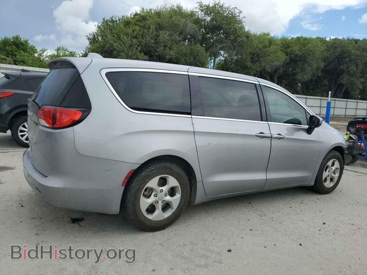 2017 CHRYSLER PACIFICA - VIN: 2C4RC1CG1HR796756 - Photo 3