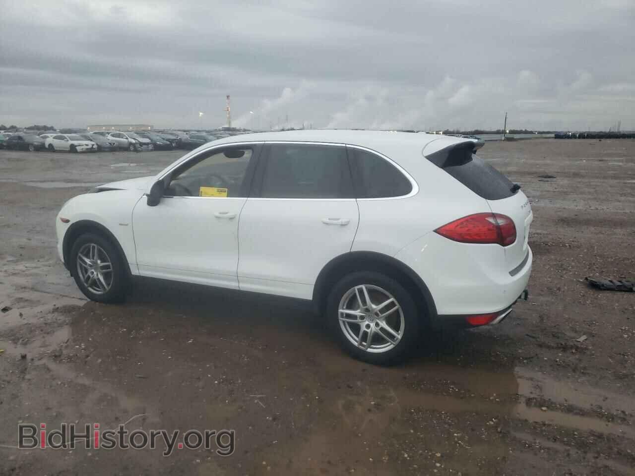 2013 PORSCHE CAYENNE - VIN: WP1AF2A26DLA43209 - Фото 2