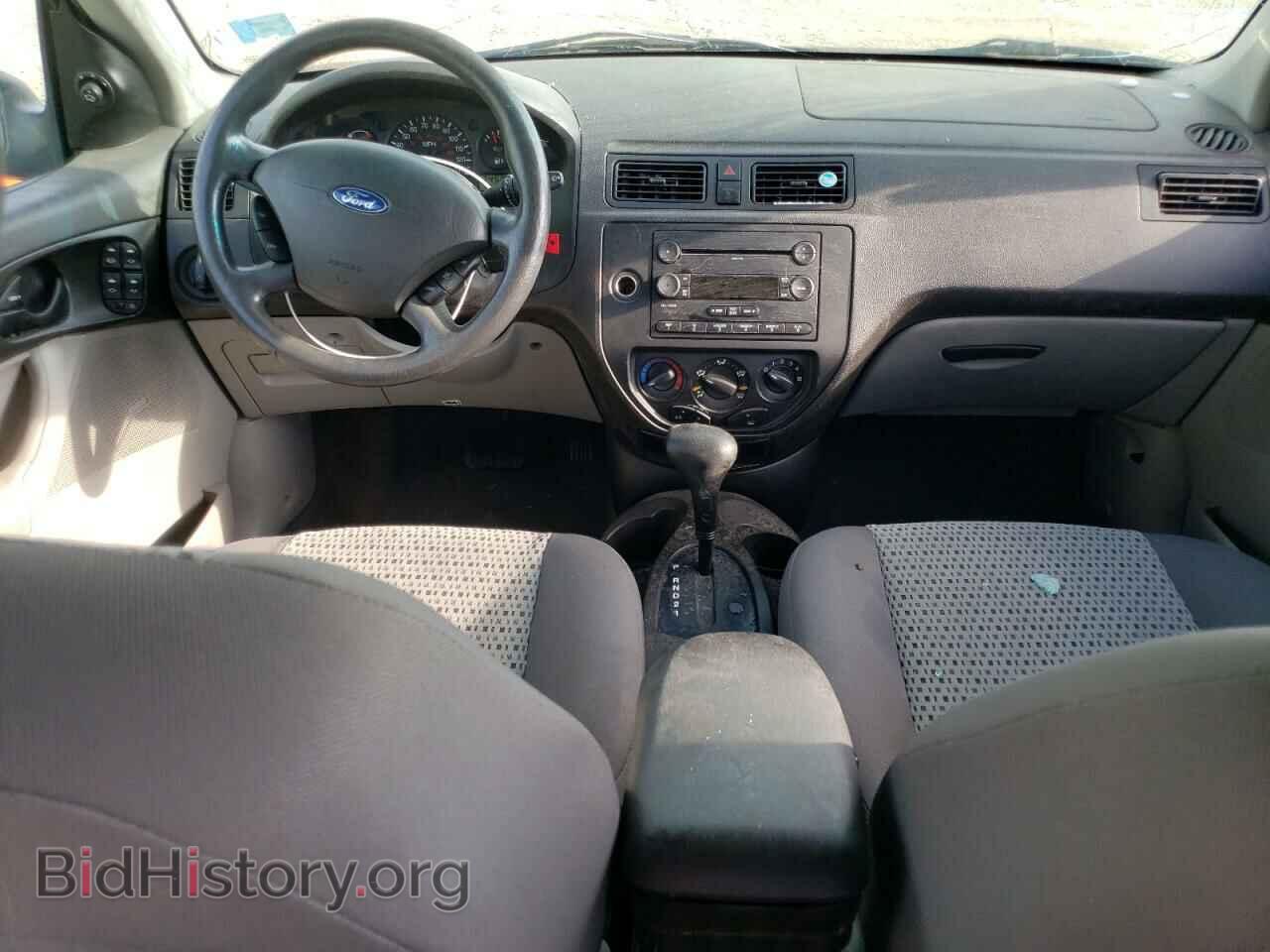 2007 FORD FOCUS - VIN: 1FAFP34N97W301747 - Фото 8