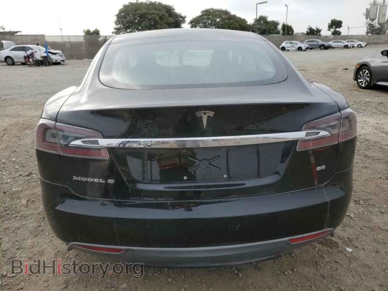 2013 Tesla MODEL S (VIN 5YJSA1DN7DFP07718) — фото 6 из 15