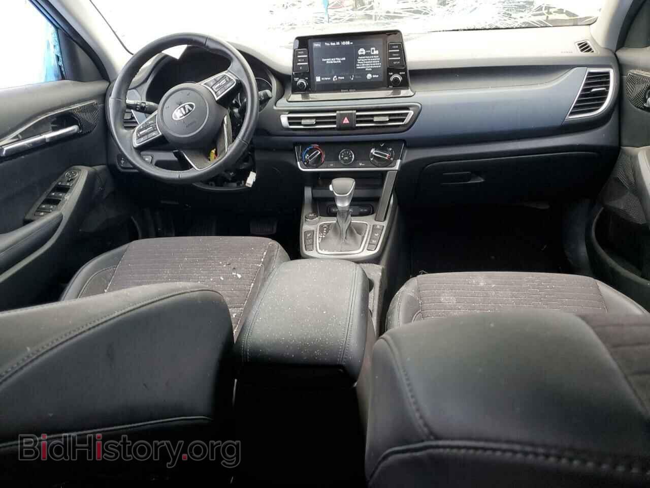 2021 KIA SELTOS - VIN: KNDEUCAA6M7070800 - Фото 8