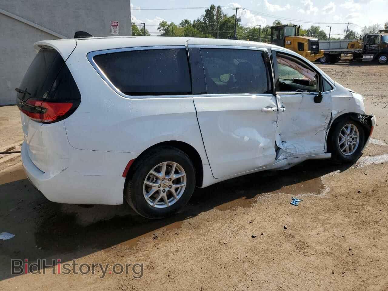 2023 CHRYSLER PACIFICA - VIN: 2C4RC1BG4PR590248 - Фото 3
