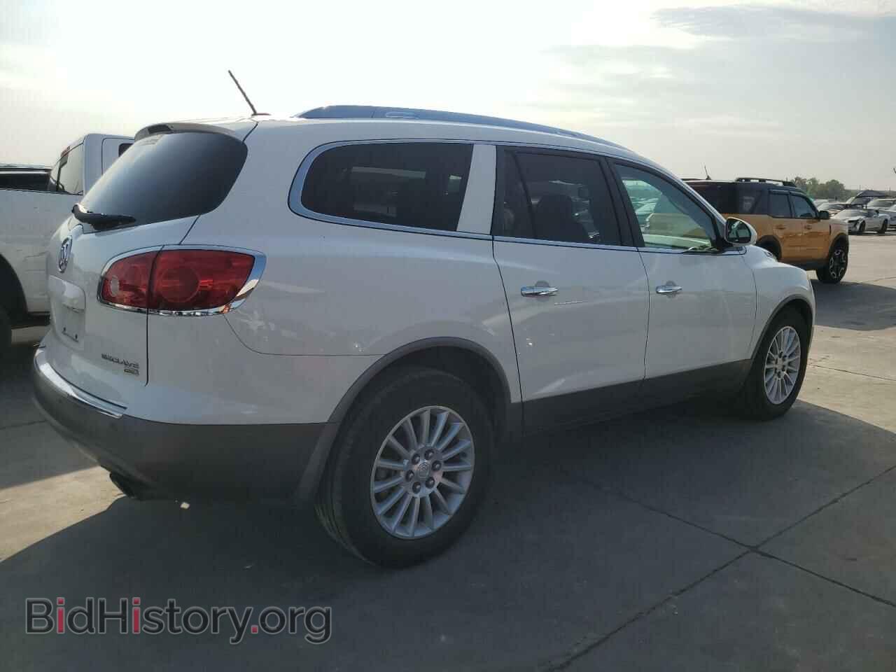 2011 BUICK ENCLAVE - VIN: 5GAKRBED3BJ410196 - Фото 3