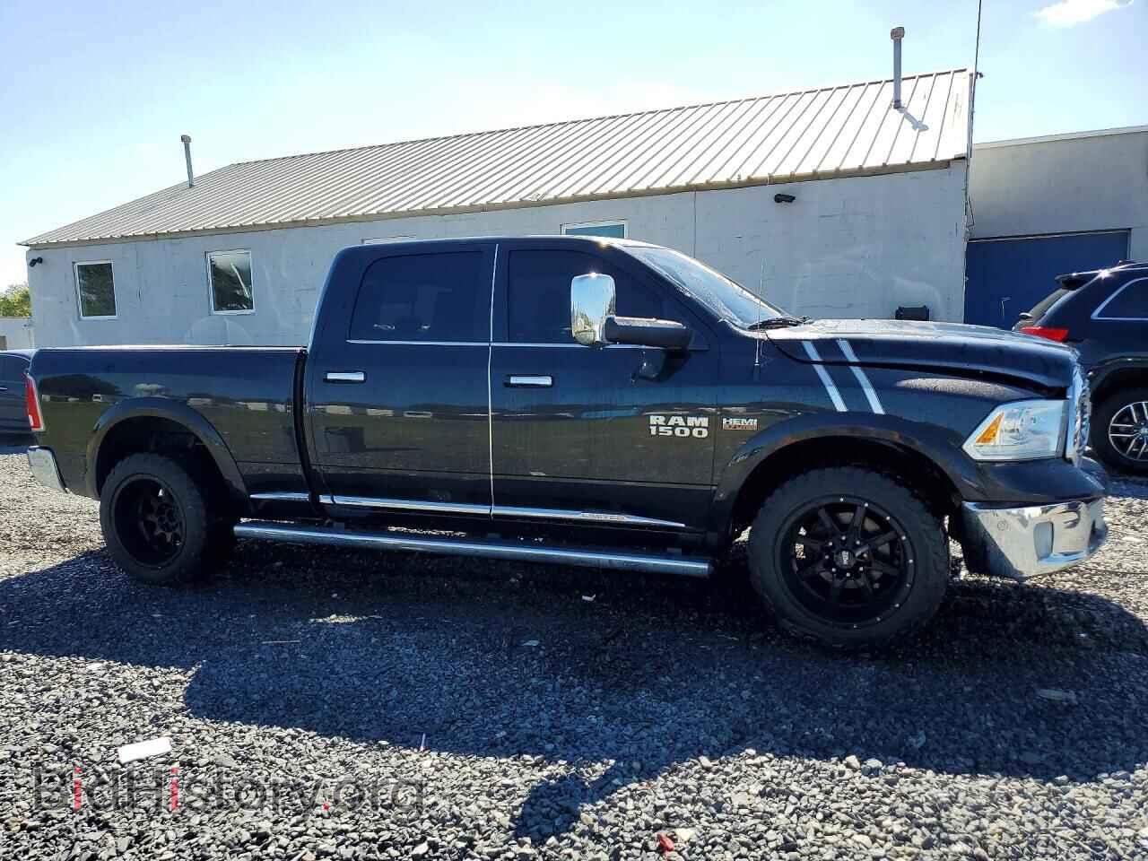 2017 RAM 1500 - VIN: 1C6RR7WTXHS782421 - Фото 4
