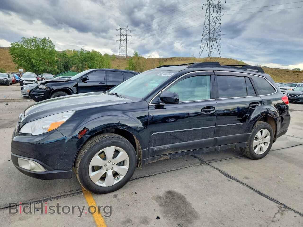 Photo 4S4BRDKC5B2422037 - SUBARU OUTBACK 2011