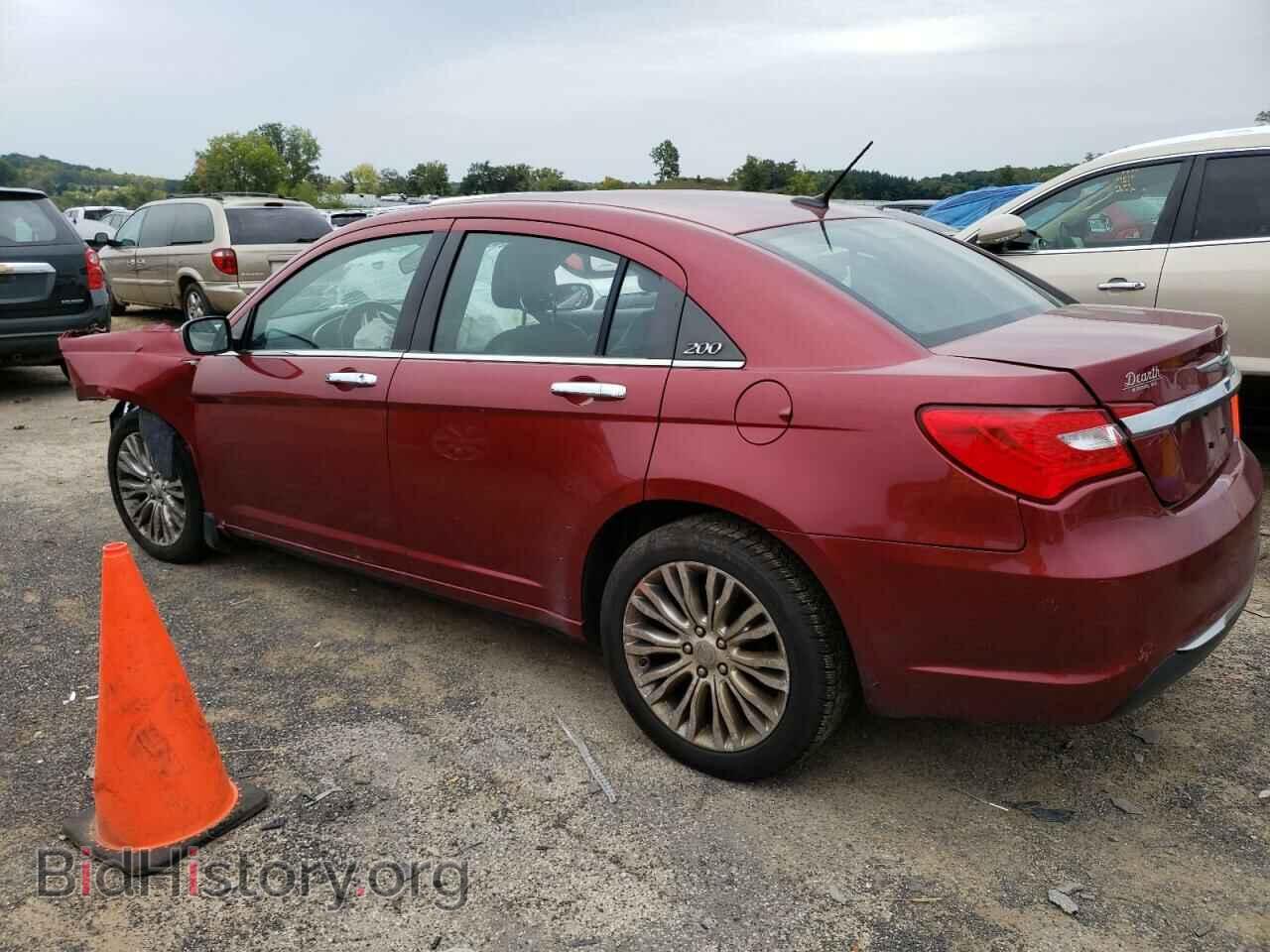 2012 CHRYSLER 200 - VIN: 1C3CCBCB3CN307607 - Фото 2