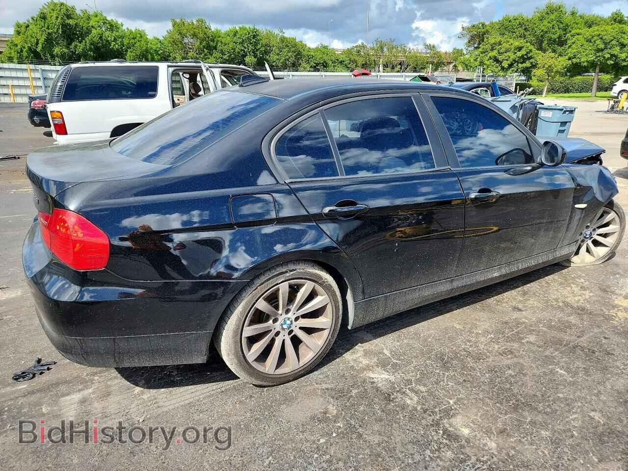 2011 BMW 3 SERIES - VIN: WBAPH7C5XBE851037 - Фото 3