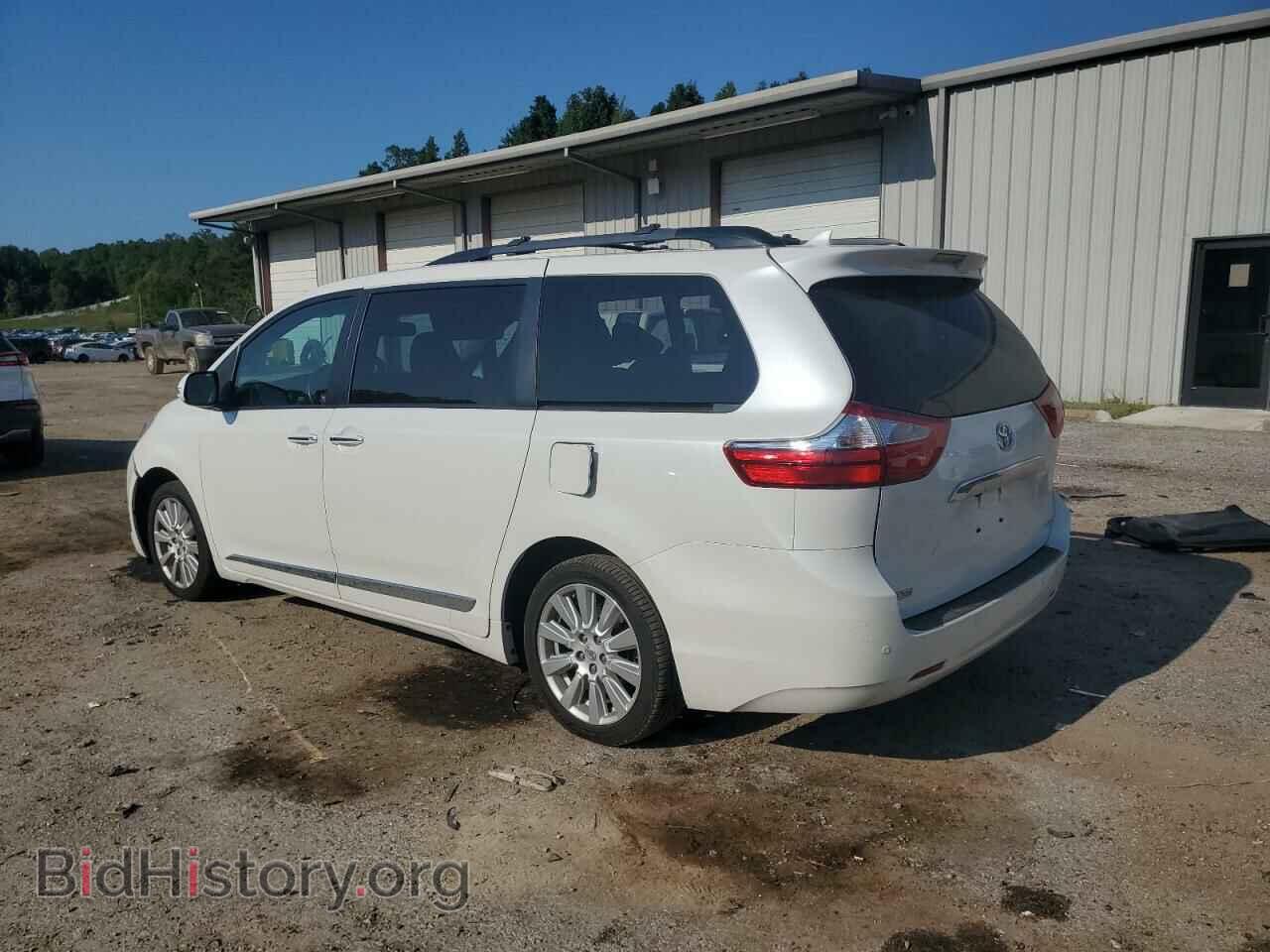 2017 TOYOTA All Models - VIN: 5TDYZ3DC2HS800371 - Фото 2
