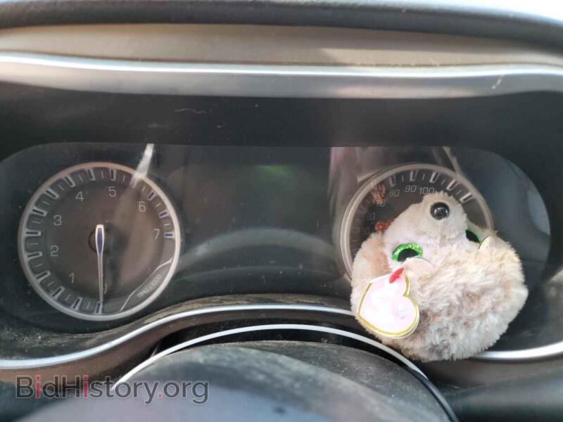 2017 Chrysler PACIFICA (VIN 2C4RC1EG2HR510278) — photo 9 of 13