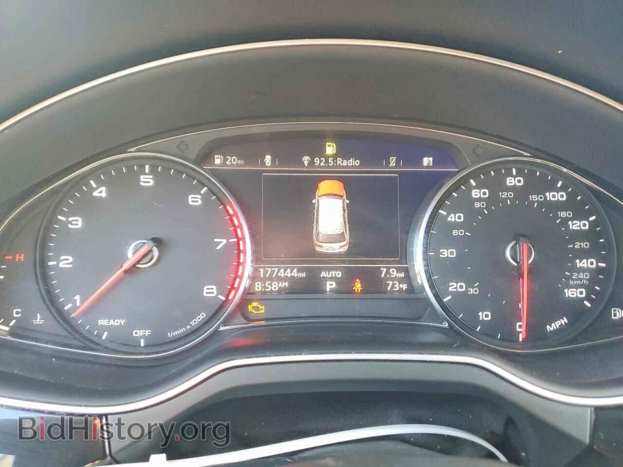 2017 AUDI Q7 - VIN: WA1LAAF78HD005661 - Фото 9
