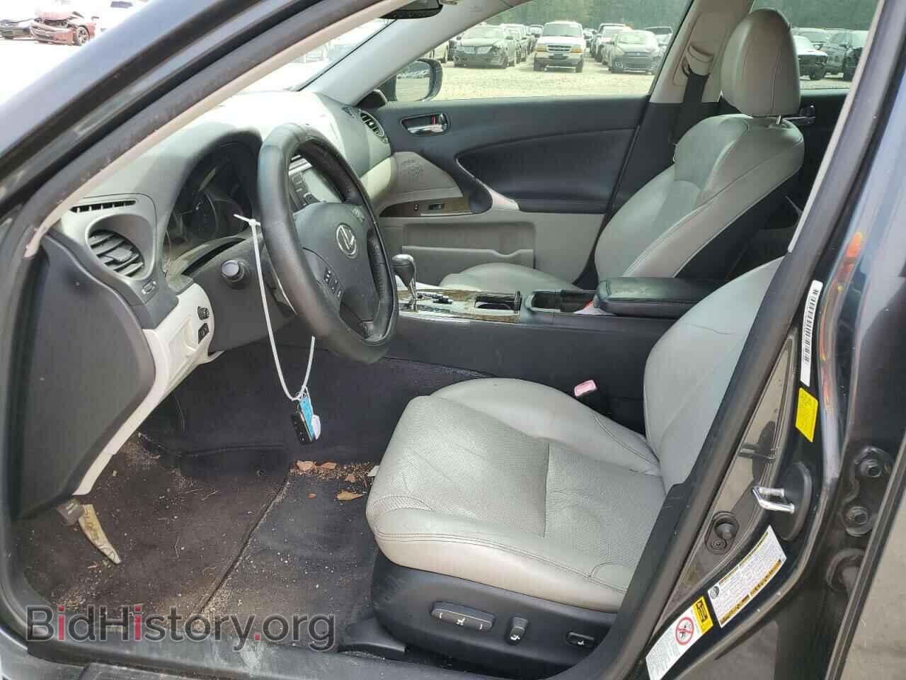 2010 LEXUS IS - VIN: JTHBF5C29A5120660 - Photo 7