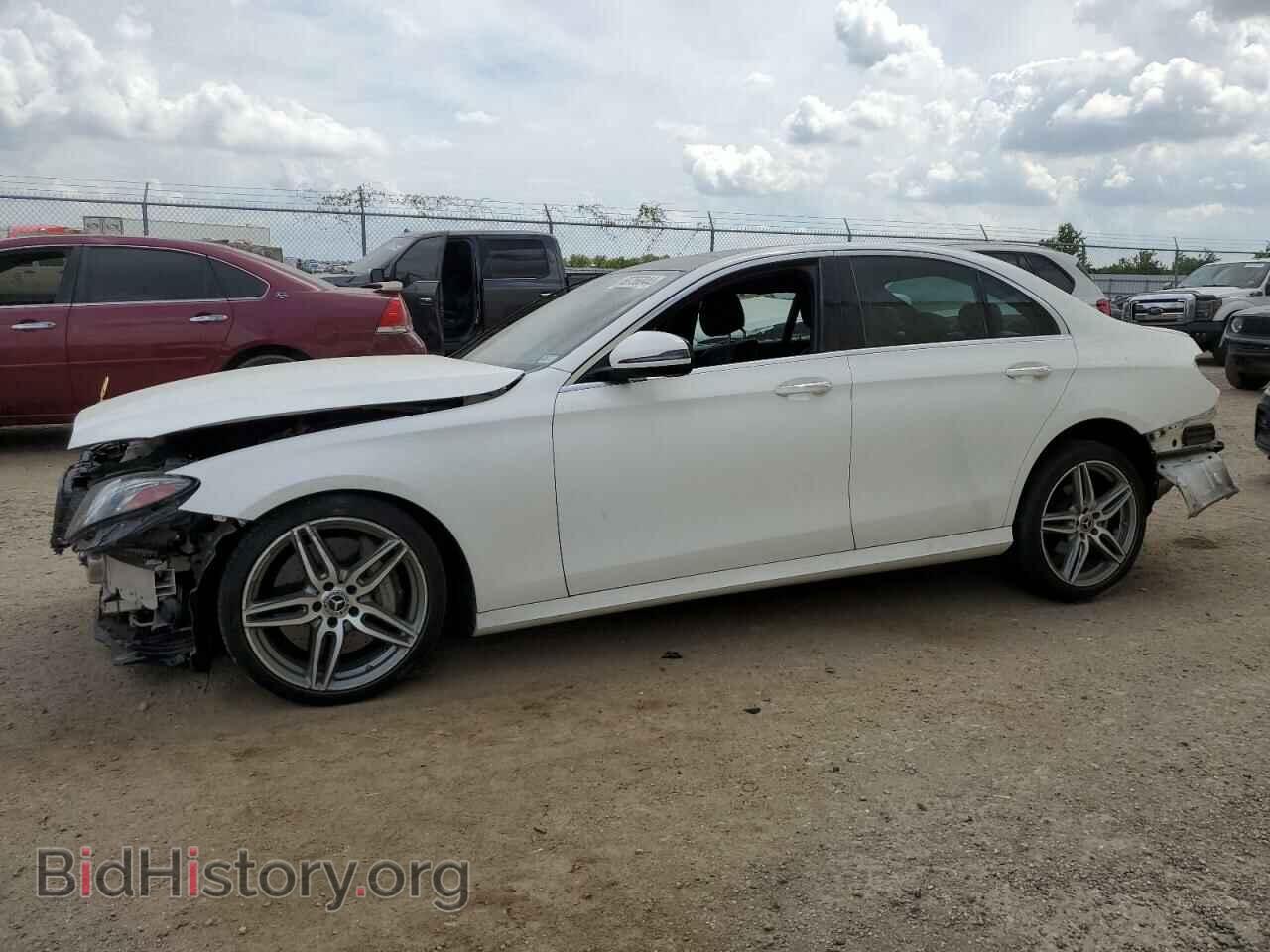 Фотография WDDZF4JB6HA052435 - MERCEDES-BENZ E-CLASS 2017