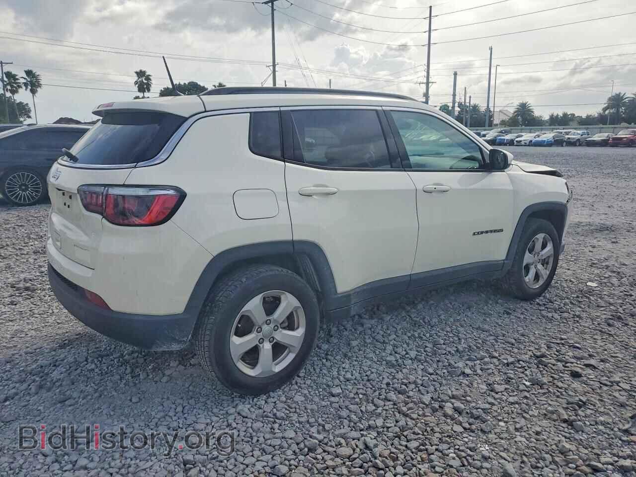 2018 JEEP COMPASS - VIN: 3C4NJDBB4JT348929 - Фото 3