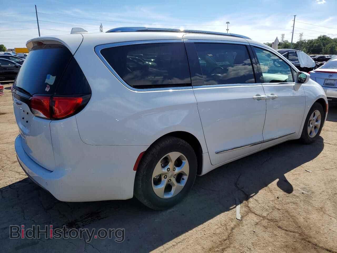 2017 CHRYSLER PACIFICA - VIN: 2C4RC1EG5HR514101 - Фото 3